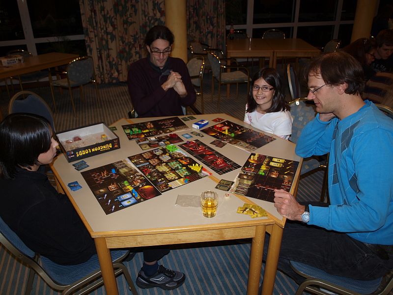 PB121103.JPG